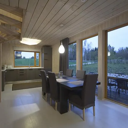 Kivi Talu Country Tatil parkı 3*