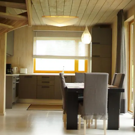 Semesterpark Kivi Talu Country 3*